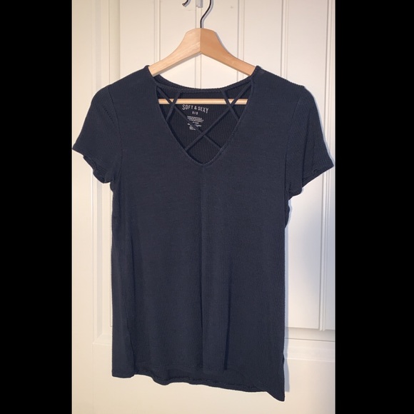 American Eagle Outfitters Tops - Tee Top